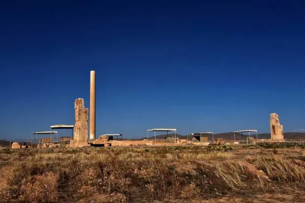  عکس مقبره کوروش کبیر با کیفیت بالا