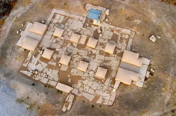  عکس مقبره کوروش کبیر با کیفیت بالا