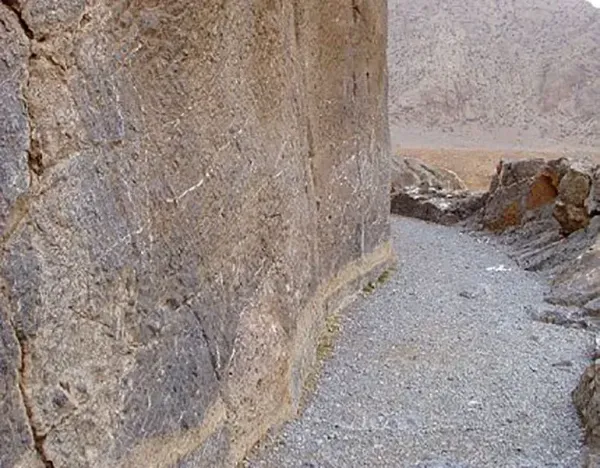  عکس مقبره کوروش کبیر با کیفیت بالا