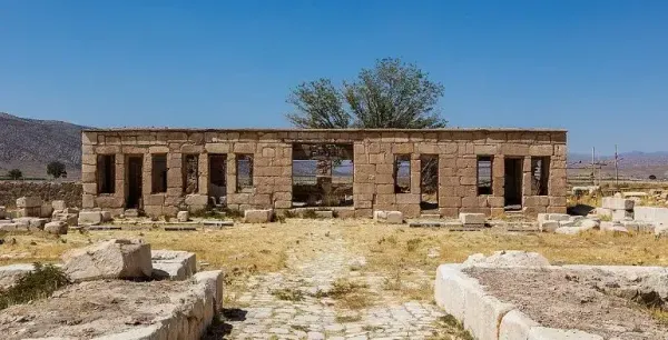  عکس مقبره کوروش کبیر با کیفیت بالا