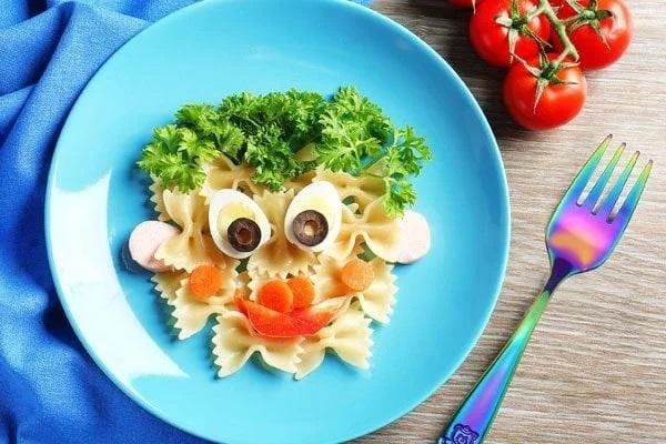 تزیین ماکارونی کودکانه