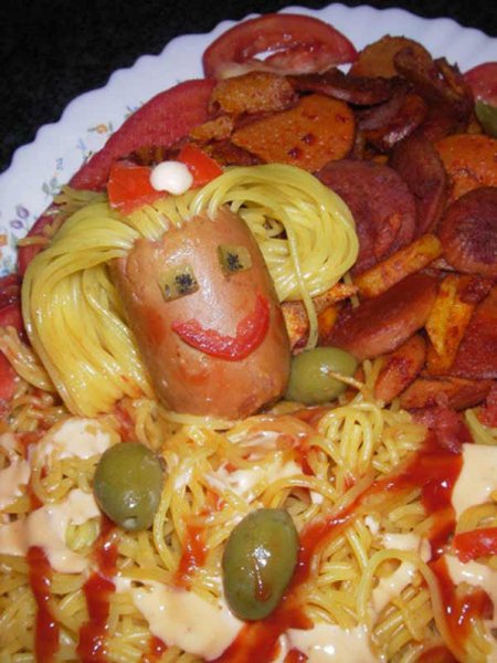  تزیین ماکارونی با سس