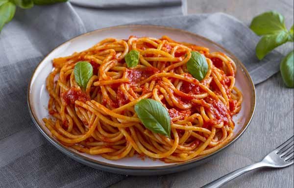  تزیین ماکارونی با سس