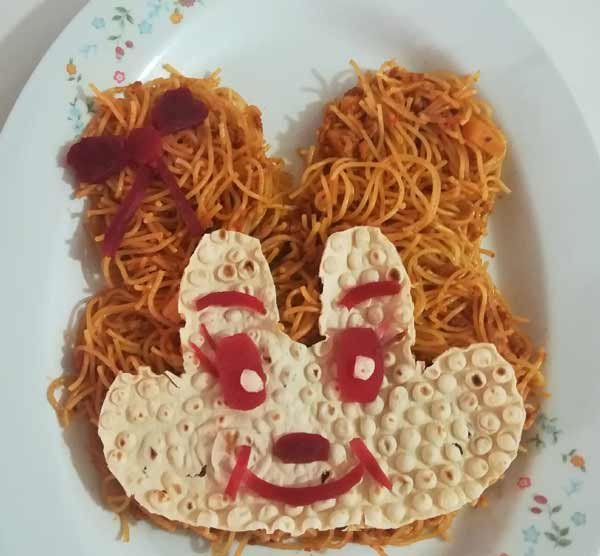 تزیین ماکارونی برای مدرسه پسرانه