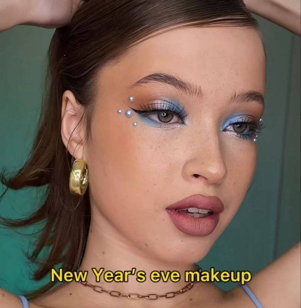  عکس نگین زیر چشم