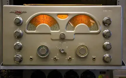  دانلود عکس رادیو قدیمی با کیفیت بالا