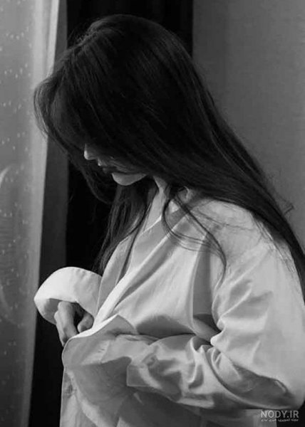  بک گراند فانتزی دختر غمگین