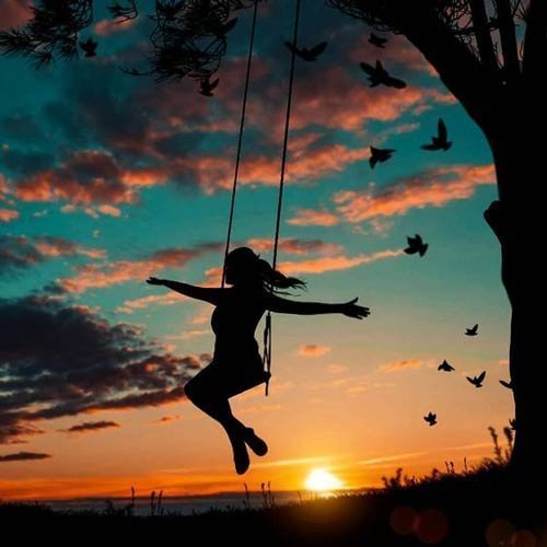  عکس پروفایل دختر تنها و غمگین کنار دریا