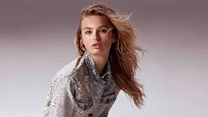  عکس تصویر زمینه دختر با کیفیت 4k