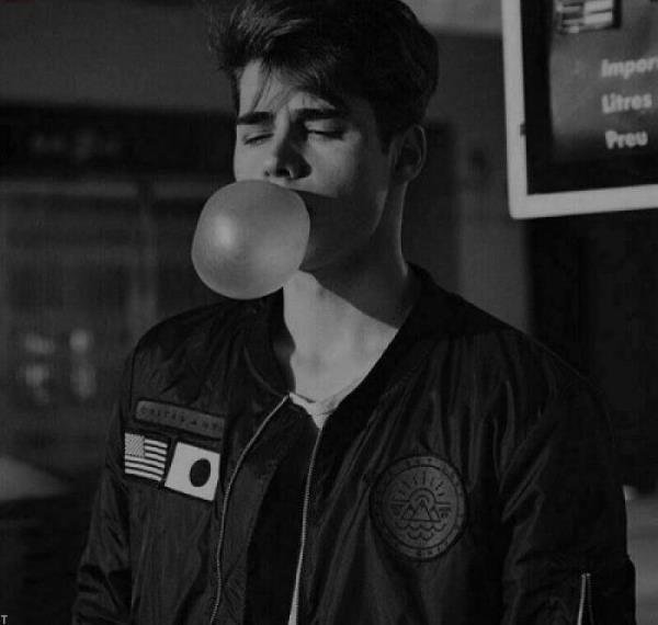  عکس پروفایل پسرانه سیاه سفید خفن