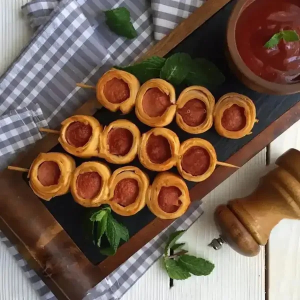  عکس میز فینگر فود تولد ساده