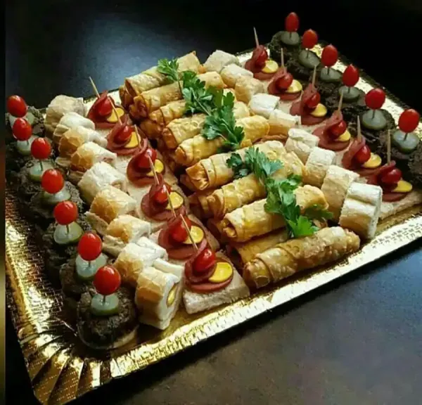  عکس میز فینگر فود تولد ساده