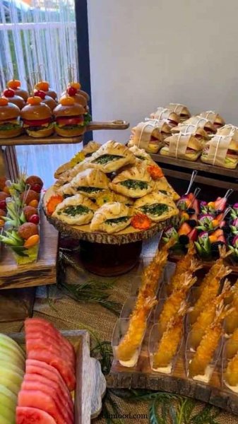  عکس تزیین میز مزه تولد جدید