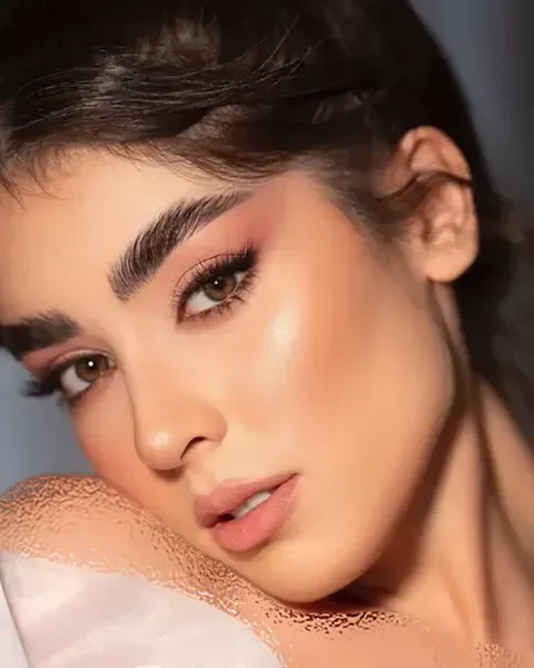  عکس زیباترین مدل آرایش صورت لایت