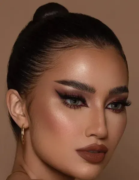  عکس زیباترین مدل آرایش صورت لایت