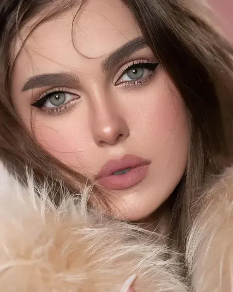  عکس زیباترین مدل آرایش صورت لایت