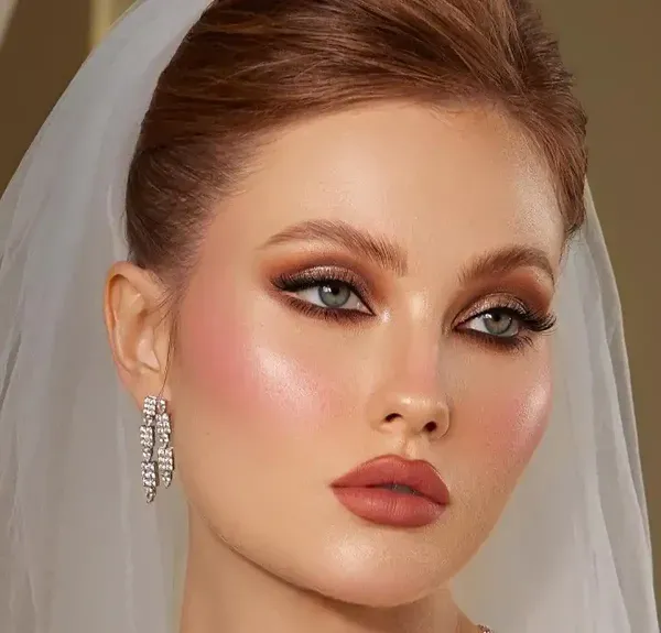  عکس زیباترین مدل آرایش صورت لایت