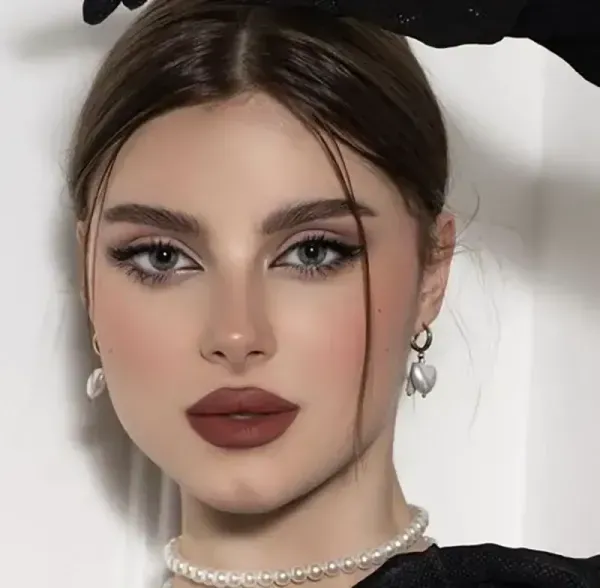  عکس زیباترین مدل آرایش صورت لایت