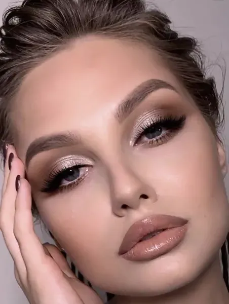  آرایش لایت اروپایی دخترانه جدید