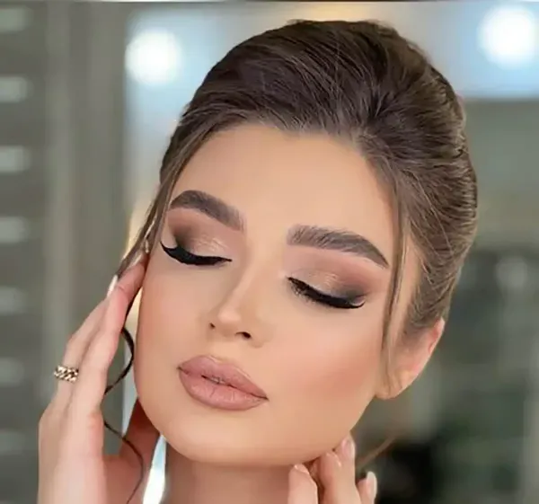  آرایش لایت اروپایی دخترانه جدید