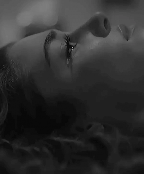  عکس غمگین بدون متن با کیفیت بالا