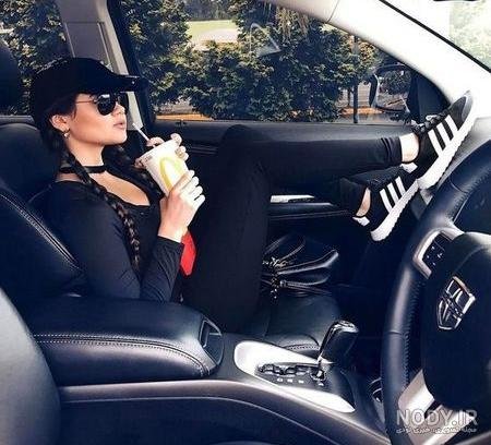  عکس دخترانه لاکچری در ماشین برای پروفایل