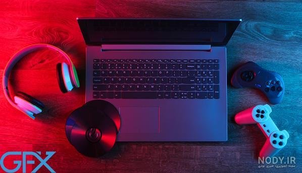  عکس پروفایل دخترونه در حال کار با لپ تاپ