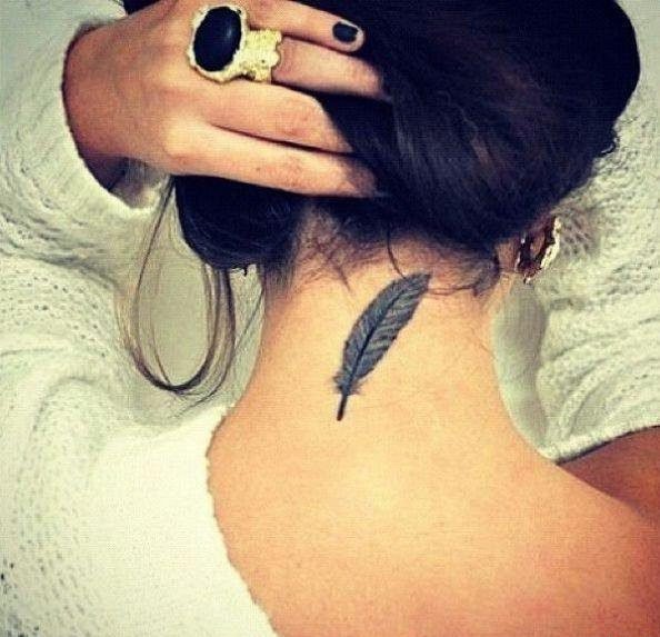 عکس طرح تاتو بدن مدل پر