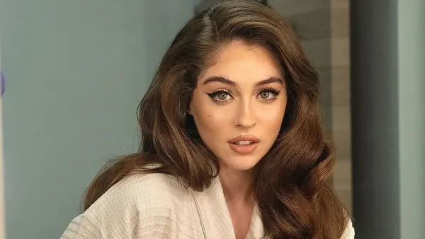  عکس بازیگران زن ترکیه برای پروفایل