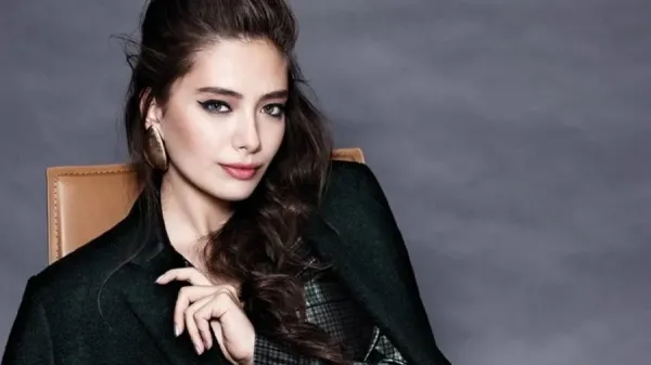  عکس بازیگران زن ترکیه برای پروفایل