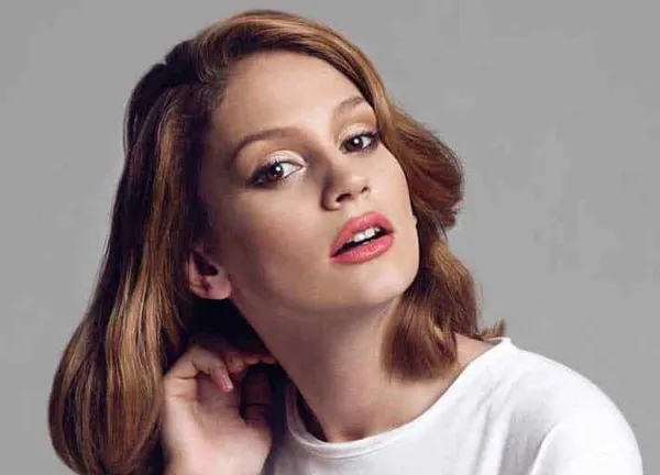  عکس خوش اندام ترین بازیگر زن ترکیه