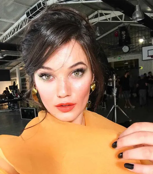  عکس خوش اندام ترین بازیگر زن ترکیه