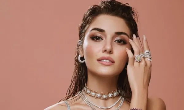  عکس خوش اندام ترین بازیگر زن ترکیه