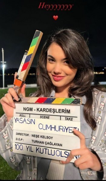  پروفایل بازیگری دخترانه