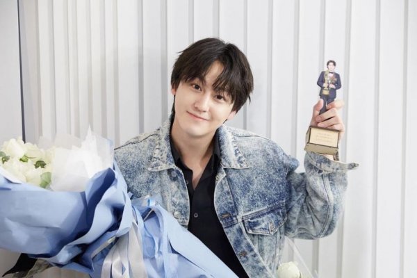  عکس سلبریتی های معروف کره ای