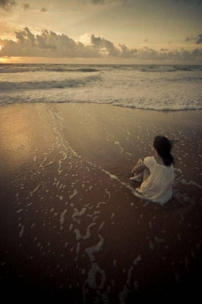  عکس پروفایل دختر غمگین و تنها