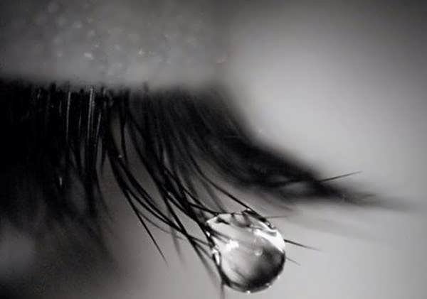  عکس نقاشی چشم اشکی دختر برای پروفایل