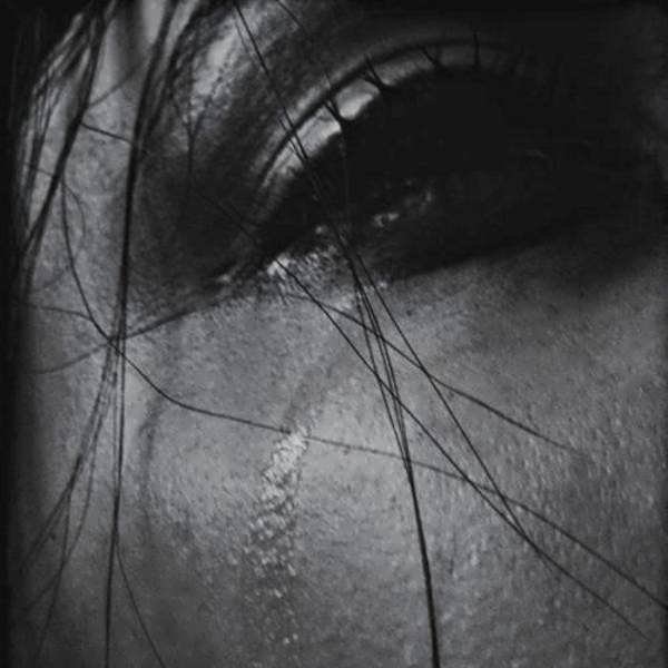  عکس نقاشی چشم اشکی دختر برای پروفایل