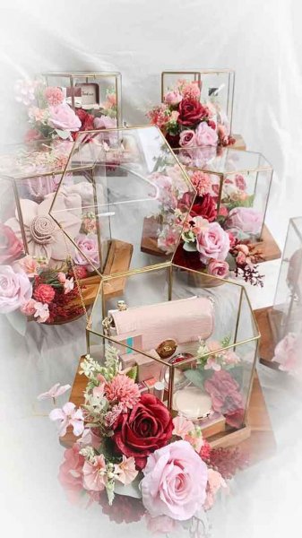  تزیین وسایل عروس با طلق