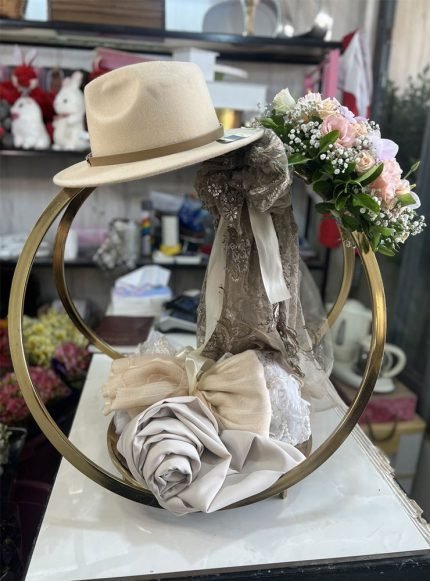  تزیین وسایل بله برون با گل طبیعی