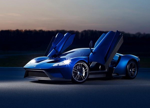  عکس ماشین های مسابقه‌ای