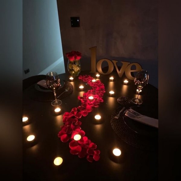  عکس تزیین میز تولد عاشقانه جدید 2026