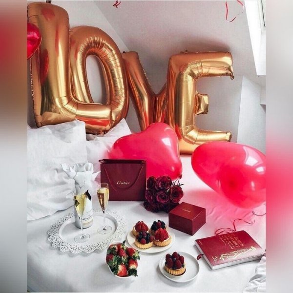  عکس تزیین میز تولد عاشقانه جدید 2026