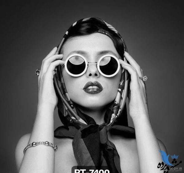 عکس پرتره سیاه و سفید هنری