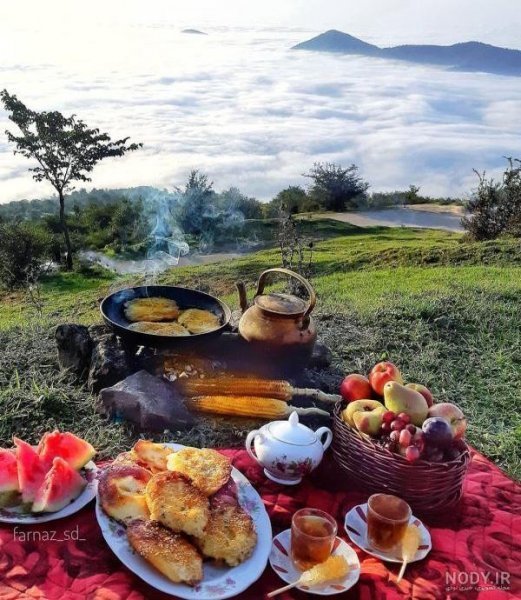 عکس استوری صبحانه خوردن در طبیعت خفن