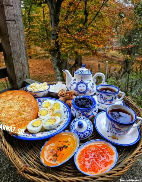 استوری صبحانه در طبیعت