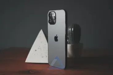  پس زمینه گوشی آیفون ۱۶