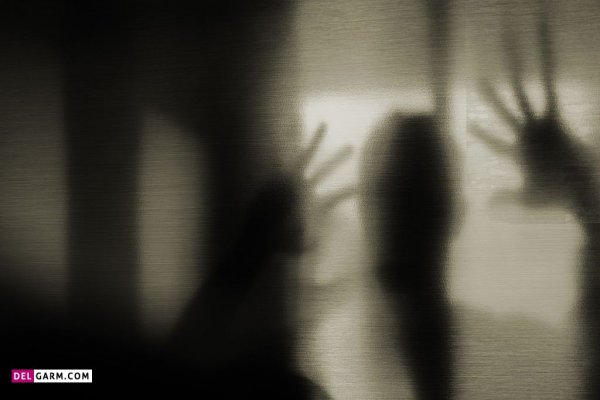  پس زمینه ترسناک