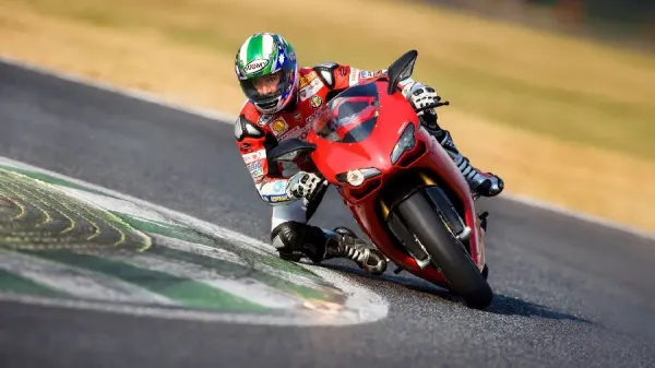  عکس موتور سواری