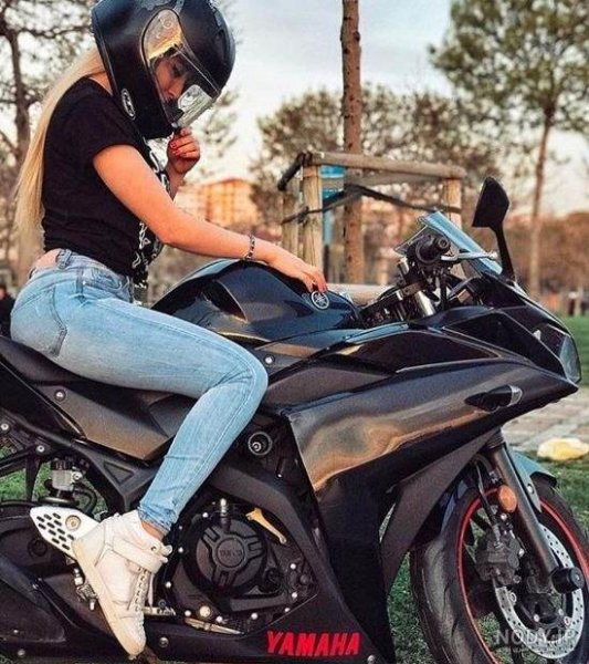 عکس موتور سواری دخترا
